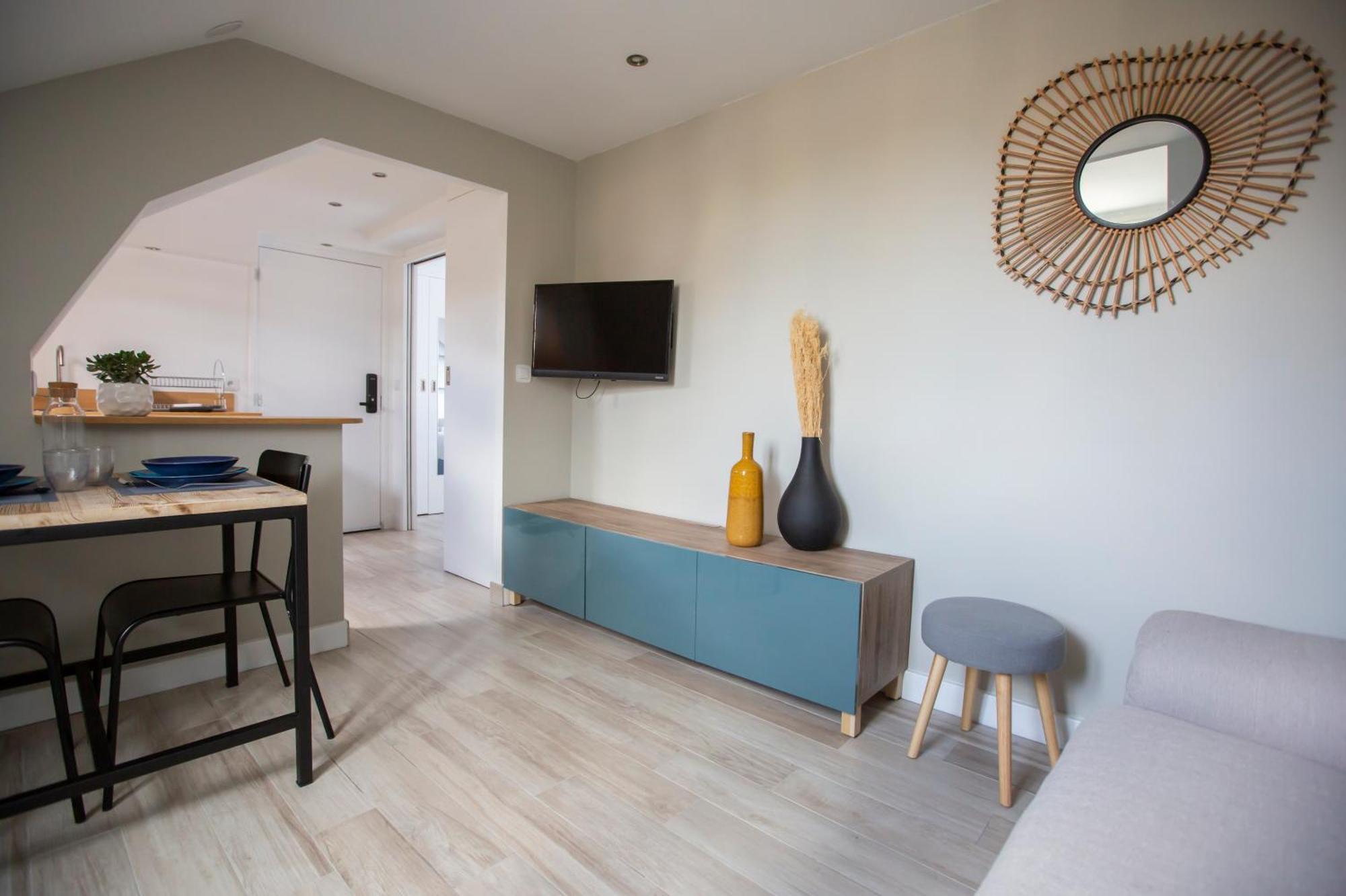 Modern Apartement In The City Center. بُواسي المظهر الخارجي الصورة